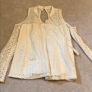 hollister lace cold shoulder top